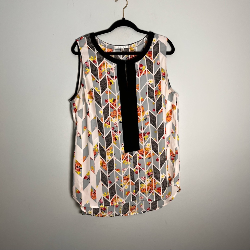 Cabi Women’s Sleeveless V-Neck Blouse Top Geometric Cheetah Floral Print Size XL